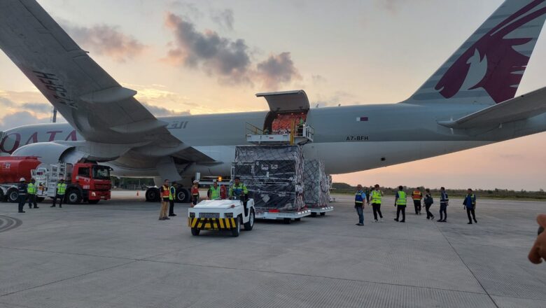 Pesawat Kargo Logistik MotoGP 2024 Mulai Tiba Di Bandara Lombok