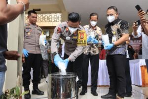 Jelang Akhir Tahun, Polres Loteng Musnahkan Brang Bukti  Sabu 8,2 Kg.