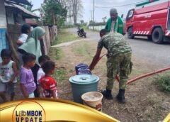 Sumber Mata Air Mengering, Brigif TP 31/PS Turun Langsung Salurkan Air Bersih di Pekat